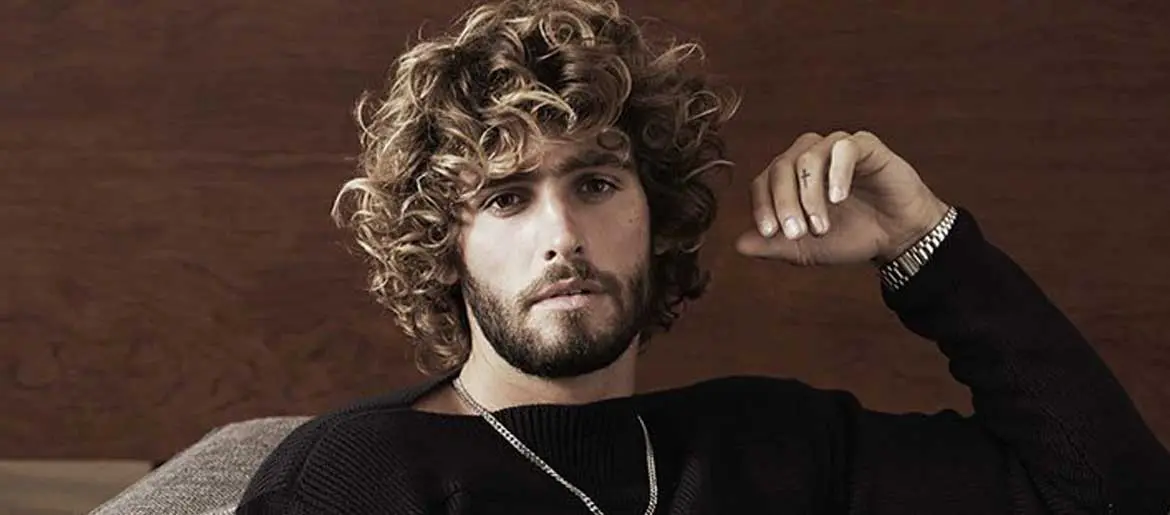 trendy curly hairstyles for men mainart 2 1